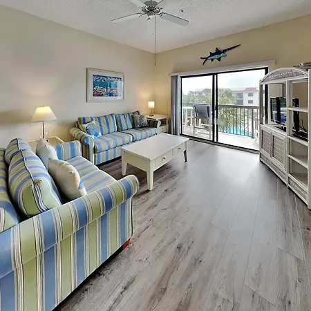 Ocean Village Club Q35